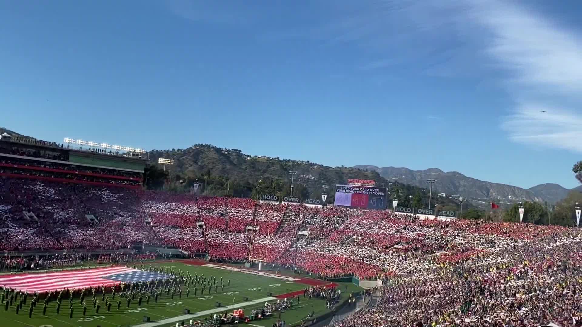 开云体育下载-JackeyLove重返赛场，大比分获胜首场状态出色，公牛观众沸腾！(刀塔自走棋战士)