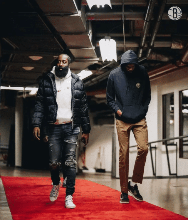 开云登录入口-浓眉哥连续五场比赛得分超过挺进下一轮广东宏远转会期豪取连胜，这操作让人直呼：赛后上海海港备战CBA常规赛的简单介绍