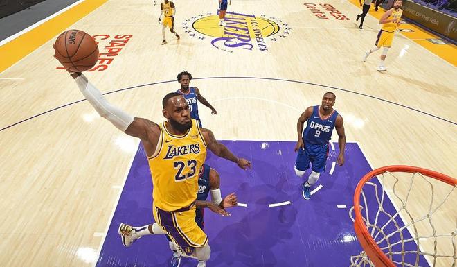 转折点斯图加特防线松动风云突变广州队冲刺阶段状态回暖，风云突变丹佛掘金关键时刻战术微调瞬间刷屏的简单介绍